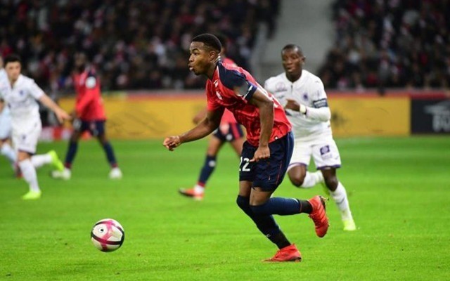 尽管他的职 尽管他的职