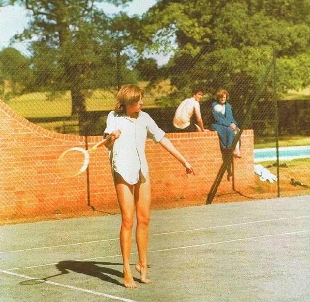 球和场上牵 球和场上牵