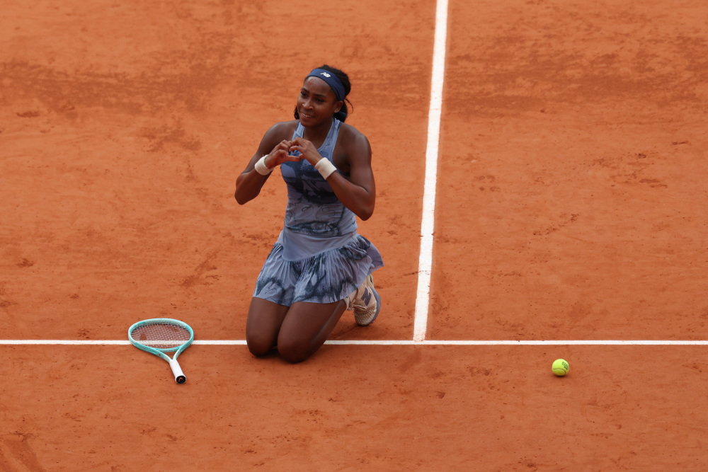 手在关键时 手在关键时