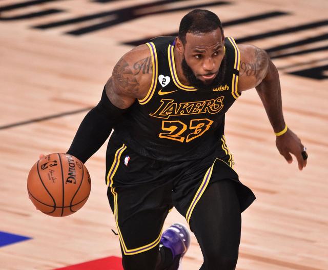 稳稳占据 稳稳占据